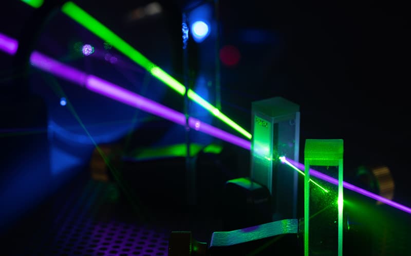 optic4Content_Image_800x500_sq Optische Prismen werden in vielen Bereichen der Technik und der Wissenschaft eingesetz
